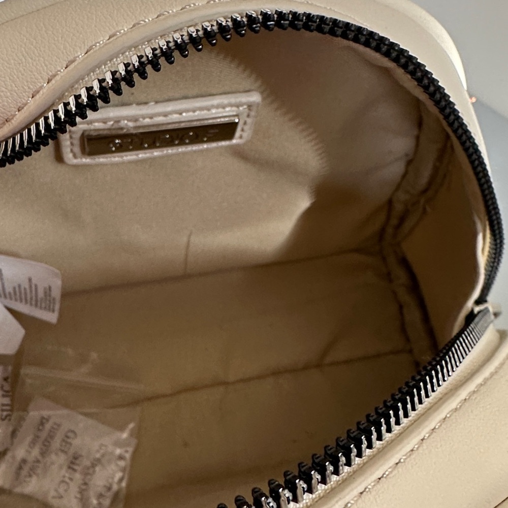 Studio F Cream crossbody Bag - Picture 9 of 11